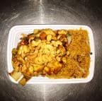 Best C8. Chicken with Cashew Nuts (Combo Platter) in Sherman, IL