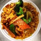 Best 6. Chicken with Garlic Sauce (Lunch) in Sherman, IL