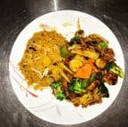 Best 17. Beef with Garlic Sauce (Lunch) in Sherman, IL